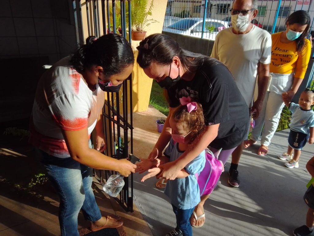 Escolas infantis da rede municipal de ensino retornam de forma presencial intercalada e mantêm cuidados sanitários de prevenção à covid-19