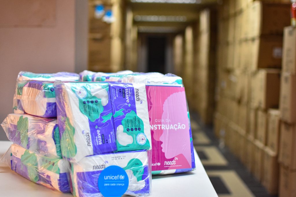 10 mil kits de absorventes higiênicos doados pela Unicef.