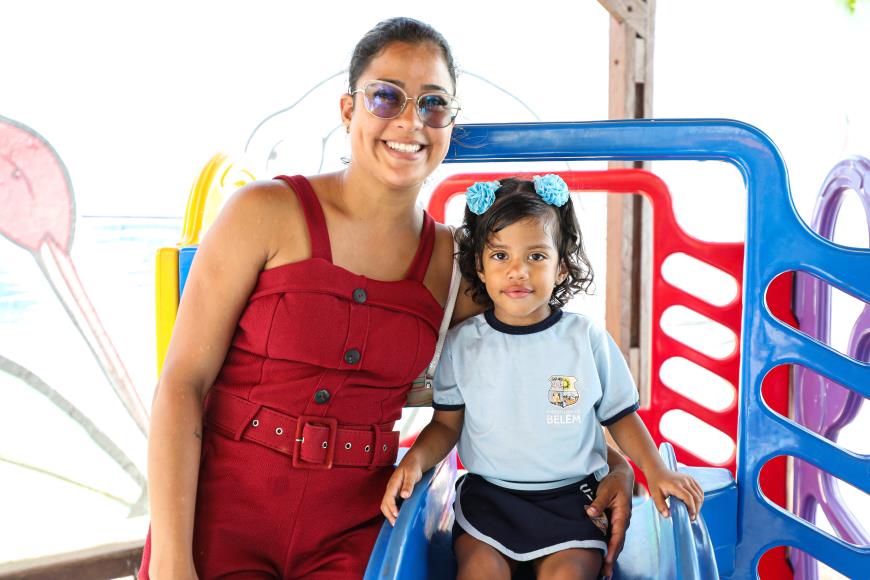 Ranielle Reis, 27, dona de casa e mãe da Ana Shophie Felício , três anos.