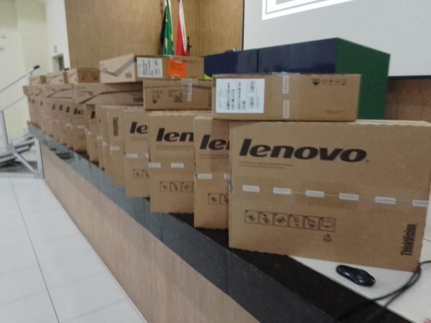 A meta da Prefeitura de Belém é entregar 100 computadores às unidades de Educação Infantil da rede municipal.