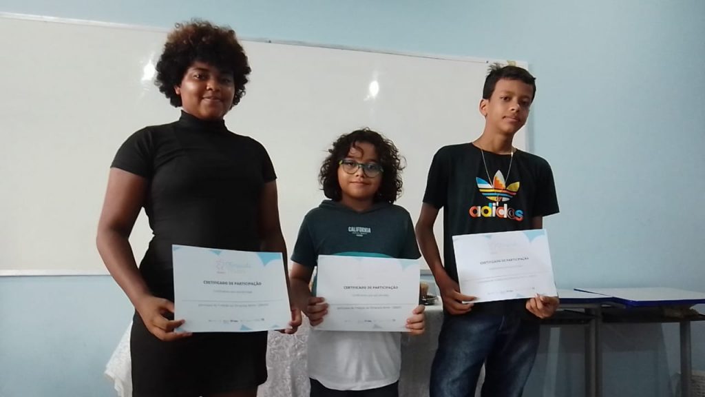 Finalistas da Obmep Mirim 2022: Mateus Sousa da Silva, Gustavo Martins da Cruz e Letícia Leal Rodrigues .