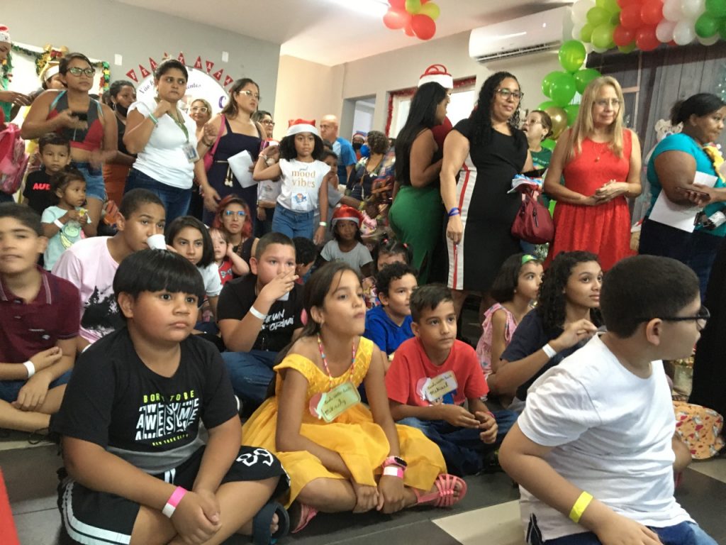 Confraternização da educação especial e inclusiva na rede municipal reuniu os estudantes e seus familiares e equipe escolar