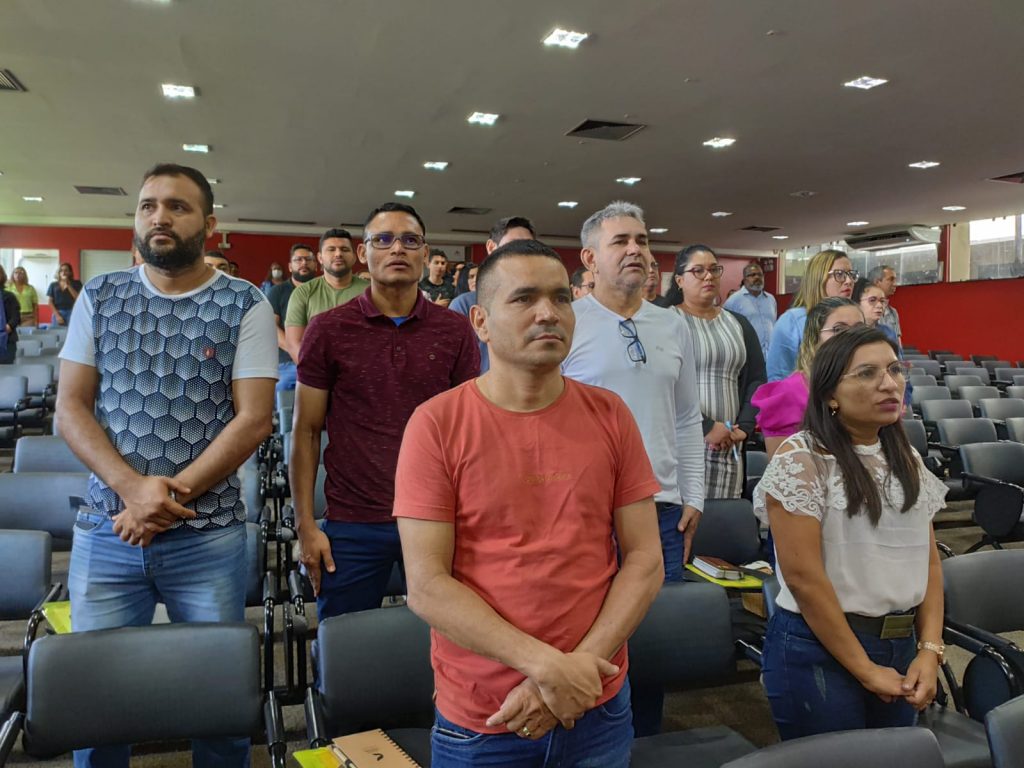 Orientações básicas do PDDE; sistema gerenciador do cartão; execução e prestação de contas foram alguns dos assuntos debatidos durante o seminário.