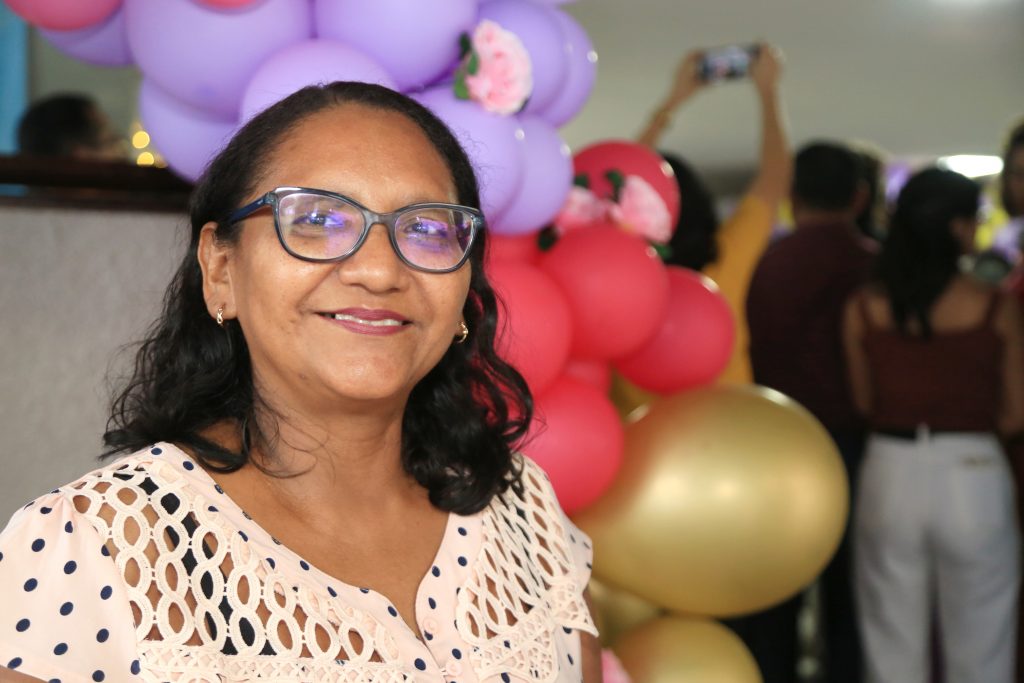 Rosa Dias, 54 anos, servidora da Semec, participou da posse da nova titular da Semec, Araceli Lemos