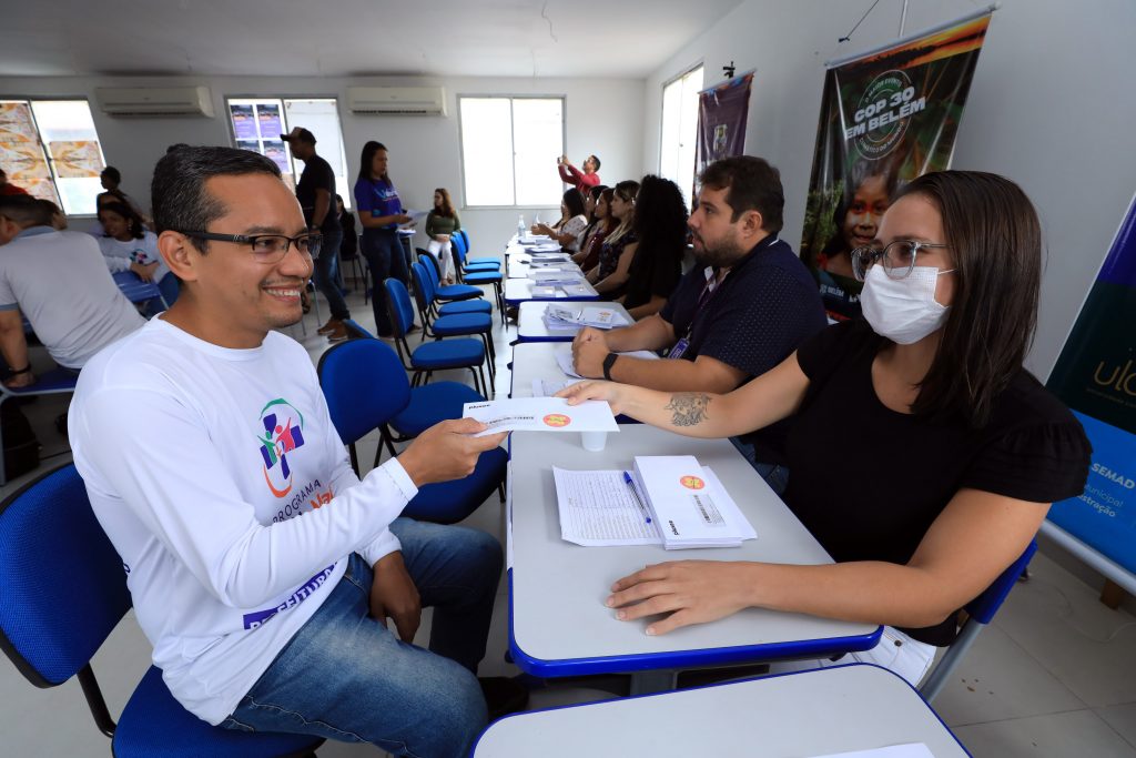 Agentes Comunitários de Saúde recebem vale-alimentação pela primeira vez na Prefeitura de Belém