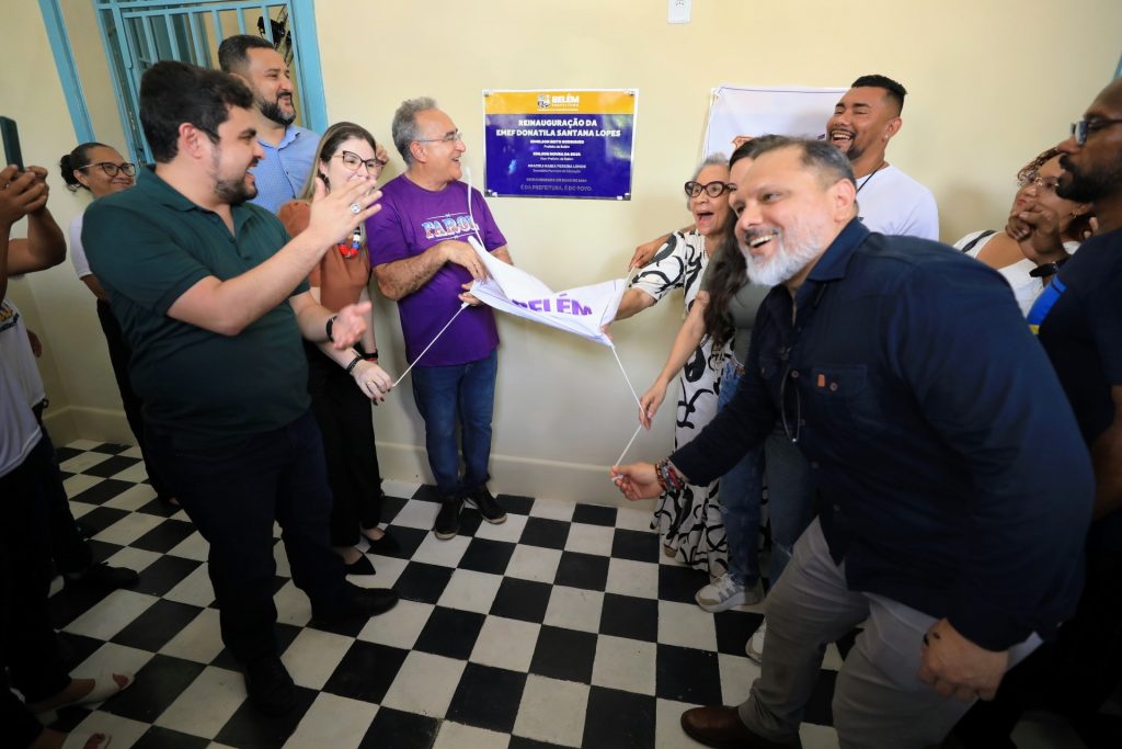 Inauguração da reforma completa da Escola Municipal Donatila Lopes ocorreu nesta terça-feira, 28